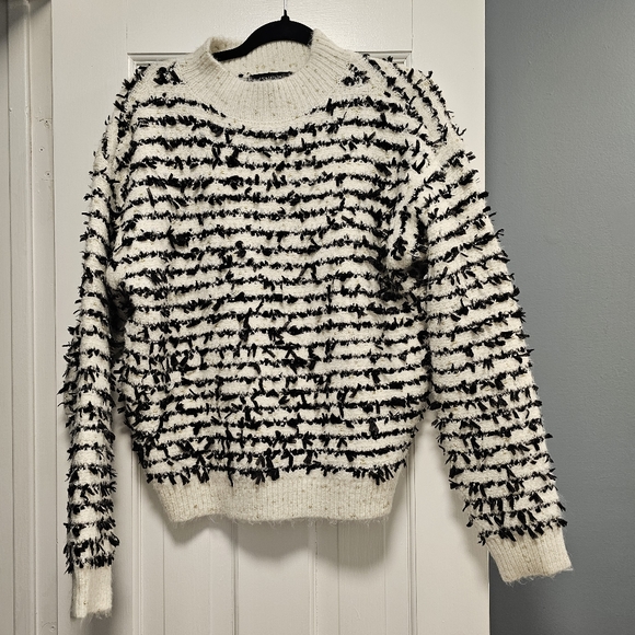 Ann Taylor sweater - Picture 1 of 8
